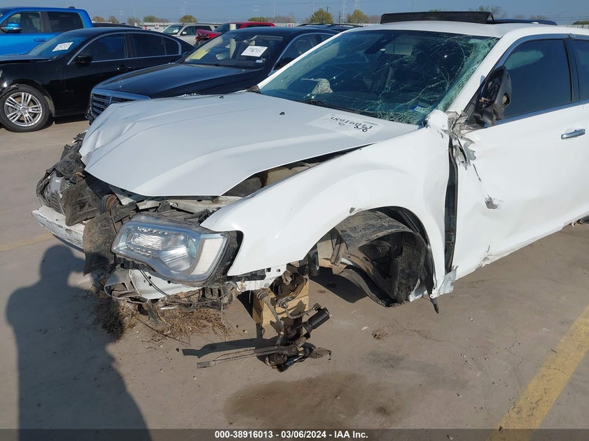 2019 CHRYSLER 300 LIMITED - 2C3CCAEG6KH594807