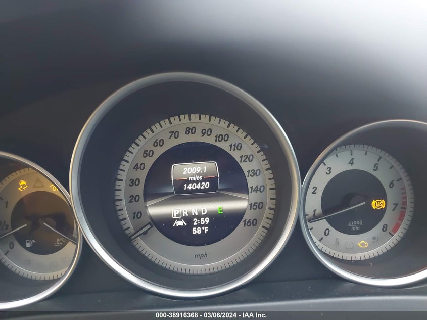 2013 MERCEDES-BENZ C 250 LUXURY/SPORT - WDDGF4HB1DA863809