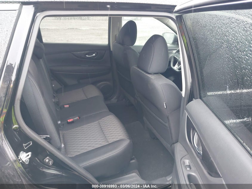 2017 NISSAN ROGUE SV - 5N1AT2MT3HC887630