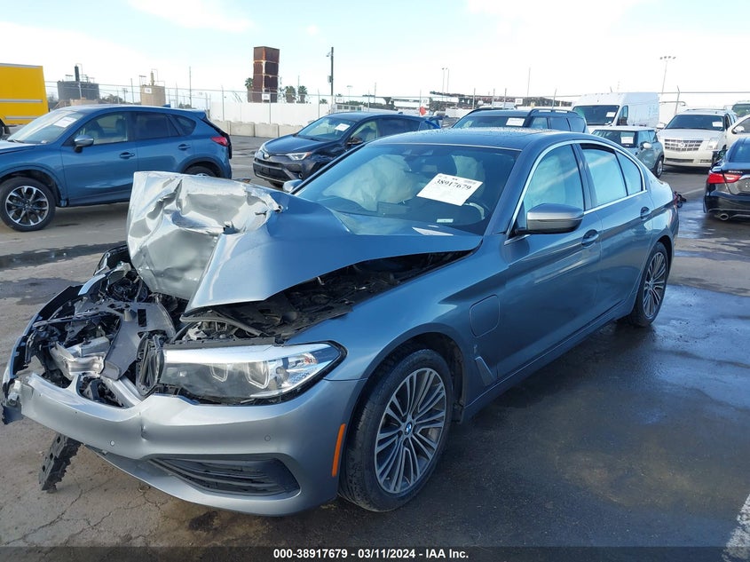 VIN: WBAJA9C53KB388830 2019 BMW 530E IPERFORMANCE