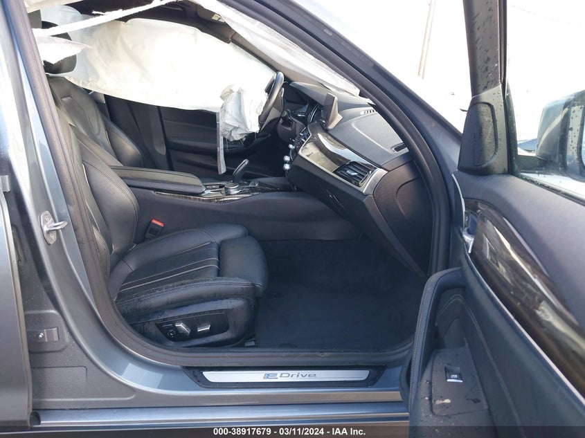 VIN: WBAJA9C53KB388830 2019 BMW 530E IPERFORMANCE