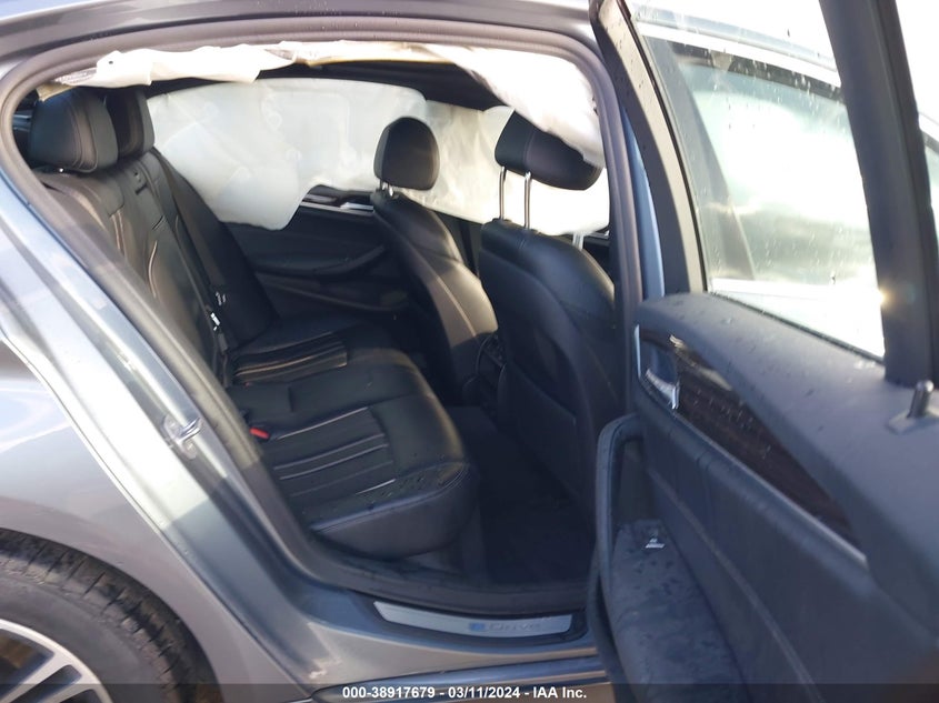 VIN: WBAJA9C53KB388830 2019 BMW 530E IPERFORMANCE