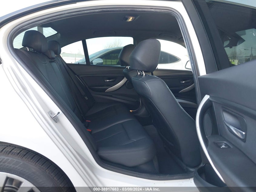 2018 BMW 320I VIN: WBA8A9C5XJAH12345