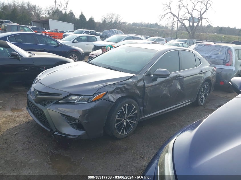 2018 TOYOTA CAMRY SE - 4T1B11HK8JU147738