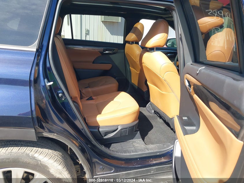 2023 TOYOTA HIGHLANDER 2.4L I4   N(VIN: 5TDKDRBH4PS508810