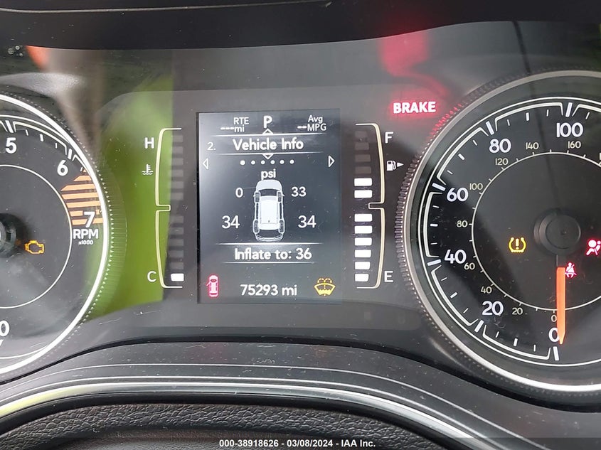 VIN 1C4PJLCB2KD222982 2019 JEEP CHEROKEE LATITUDE FWD