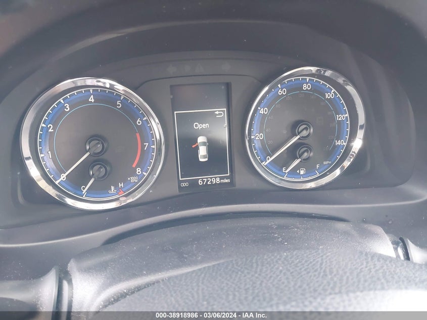 2017 TOYOTA COROLLA SE - 5YFBURHEXHP644222