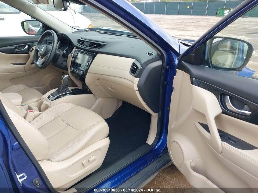 VIN 5N1AT2MVXKC795200 2019 NISSAN ROGUE SL