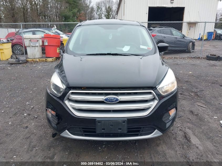 2017 Ford Escape Se VIN: 1FMCU9GD5HUA01949 Lot: 38919482