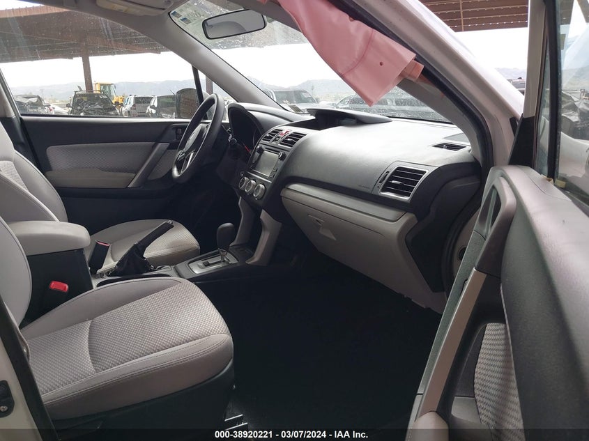 VIN JF2SJABC7JH466063 2018 SUBARU FORESTER 2.5I