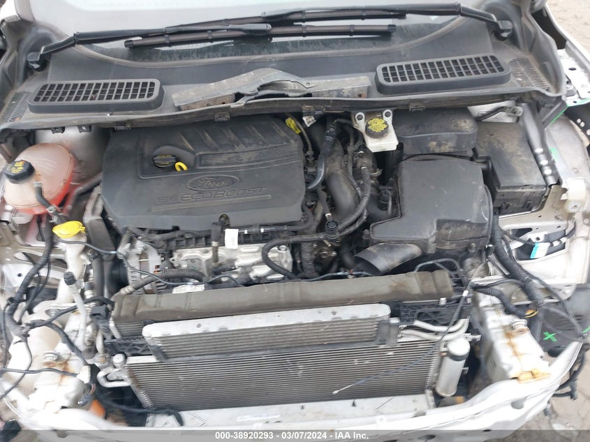 VIN 1FMCU9GD3HUA90372 2017 FORD ESCAPE SE