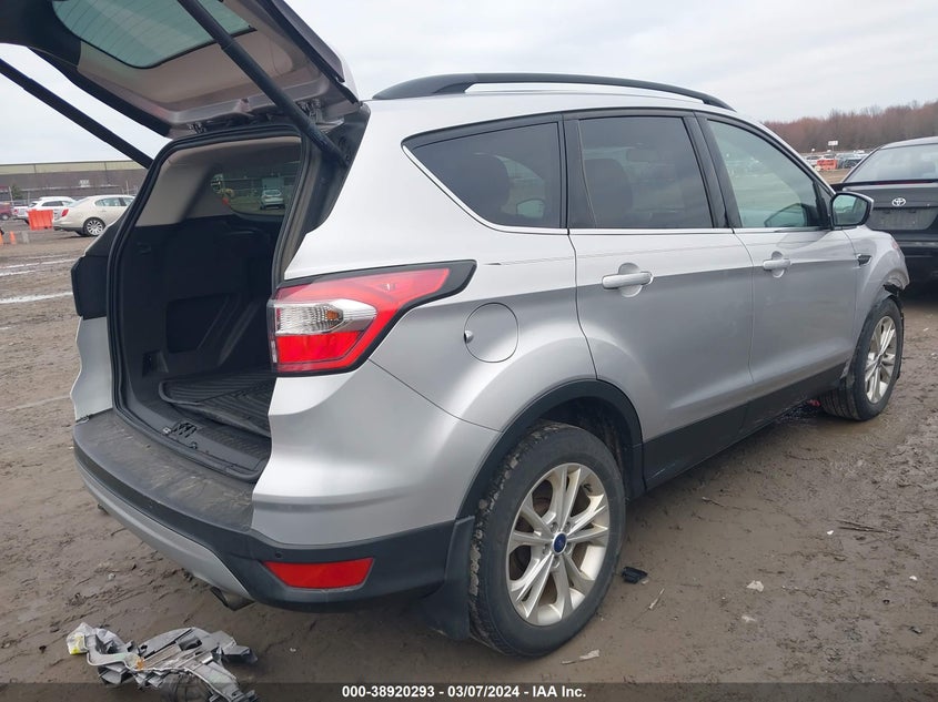 VIN 1FMCU9GD3HUA90372 2017 FORD ESCAPE SE
