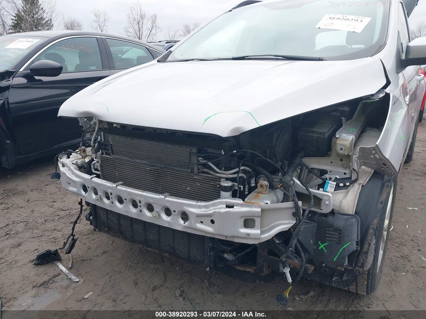 VIN 1FMCU9GD3HUA90372 2017 FORD ESCAPE SE