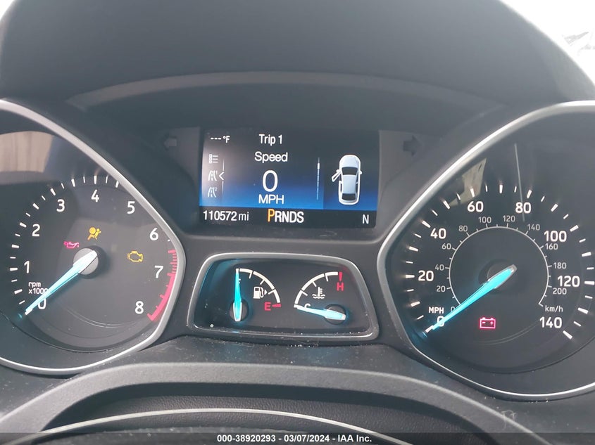 VIN 1FMCU9GD3HUA90372 2017 FORD ESCAPE SE