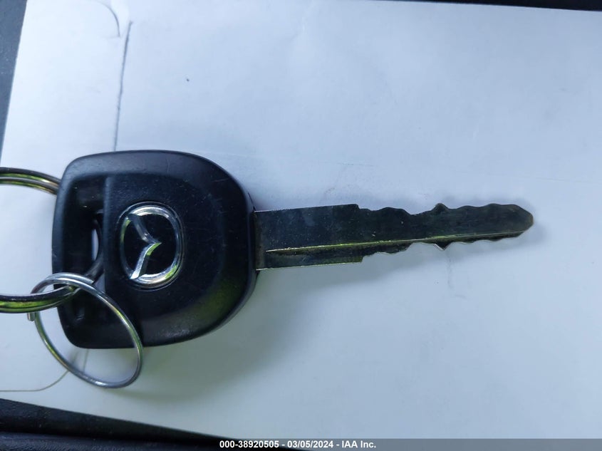 2013 MAZDA MAZDA3 I SV - JM1BL1TG2D1749140