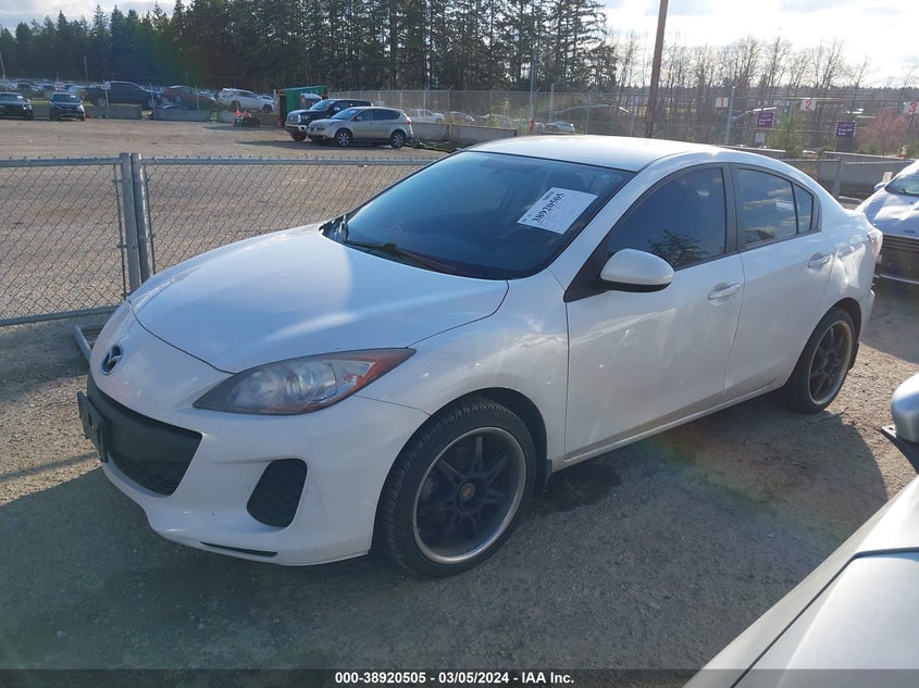 2013 MAZDA MAZDA3 I SV - JM1BL1TG2D1749140