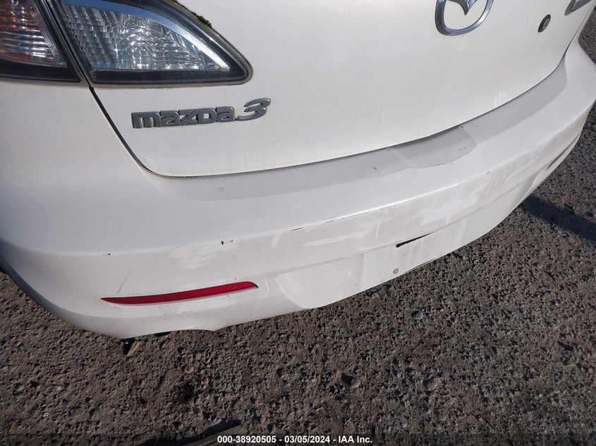 2013 MAZDA MAZDA3 I SV - JM1BL1TG2D1749140