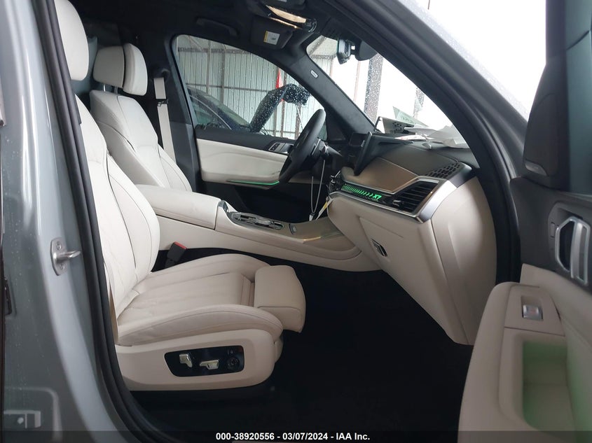 2024 BMW X7 xDrive40I VIN: 5UX23EM04R9U92899 Lot: 38920556
