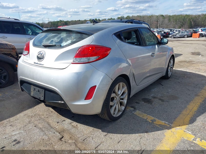 2013 Hyundai Veloster Base W/Black VIN: KMHTC6ADXDU116938 Lot: 38920775