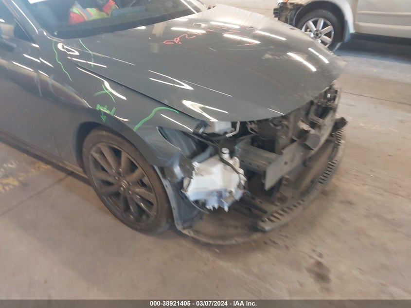 VIN JM1BPBNM3K1140424 2019 MAZDA MAZDA3 PREMIUM PACKAGE