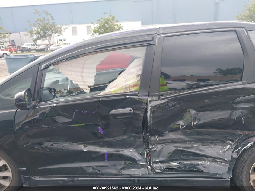 2013 HONDA FIT SPORT - JHMGE8H53DC080170