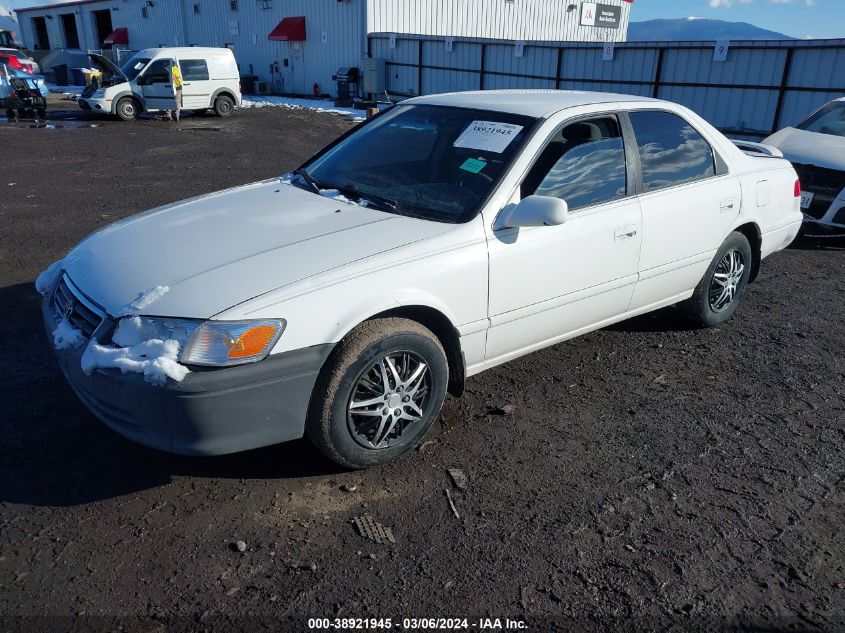 2000 Toyota Camry Le VIN: JT2BG22K3Y0419110 Lot: 38921945