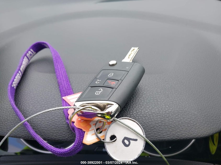 2016 VOLKSWAGEN GOLF R 4-DOOR - WVWLF7AU0GW241912