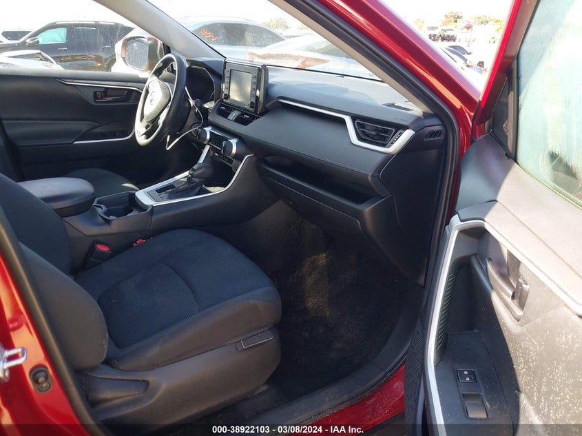 VIN 2T3K1RFV2LW085811 2020 TOYOTA RAV4 LE