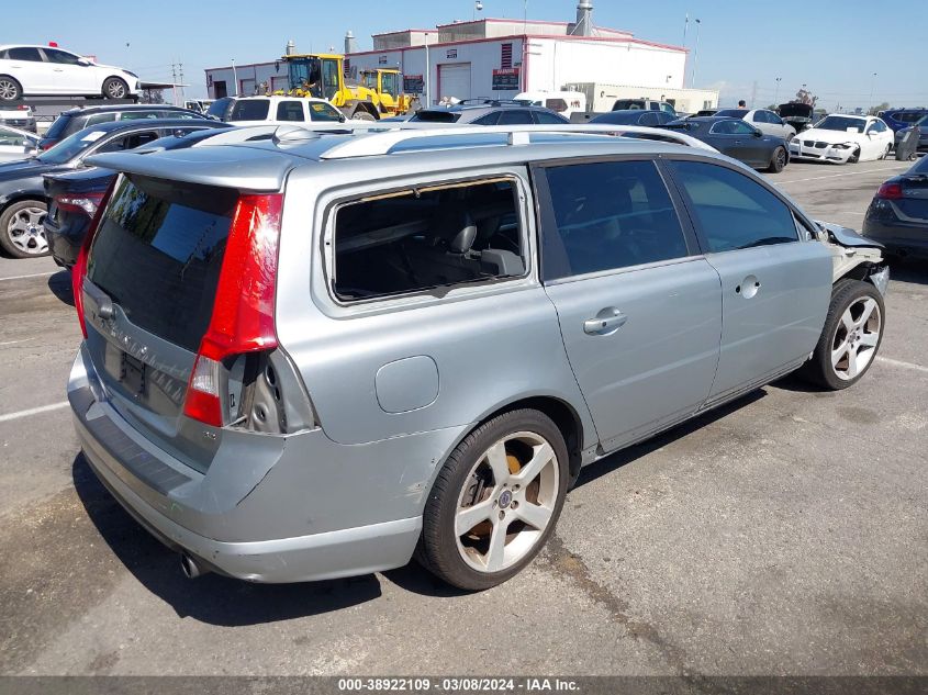 2010 Volvo V70 3.2/3.2 R-Design VIN: YV1960BW8A1120223 Lot: 38922109