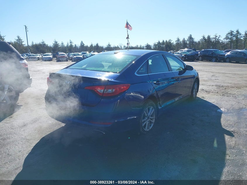 2015 HYUNDAI SONATA VIN: 5NPE24AF9FH043127