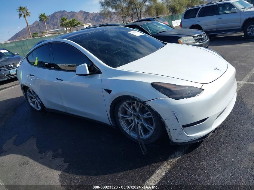 2021 Tesla Model Y Standard Range Rear-Wheel Drive VIN: 5YJYGDED2MF103025 Lot: 38923323