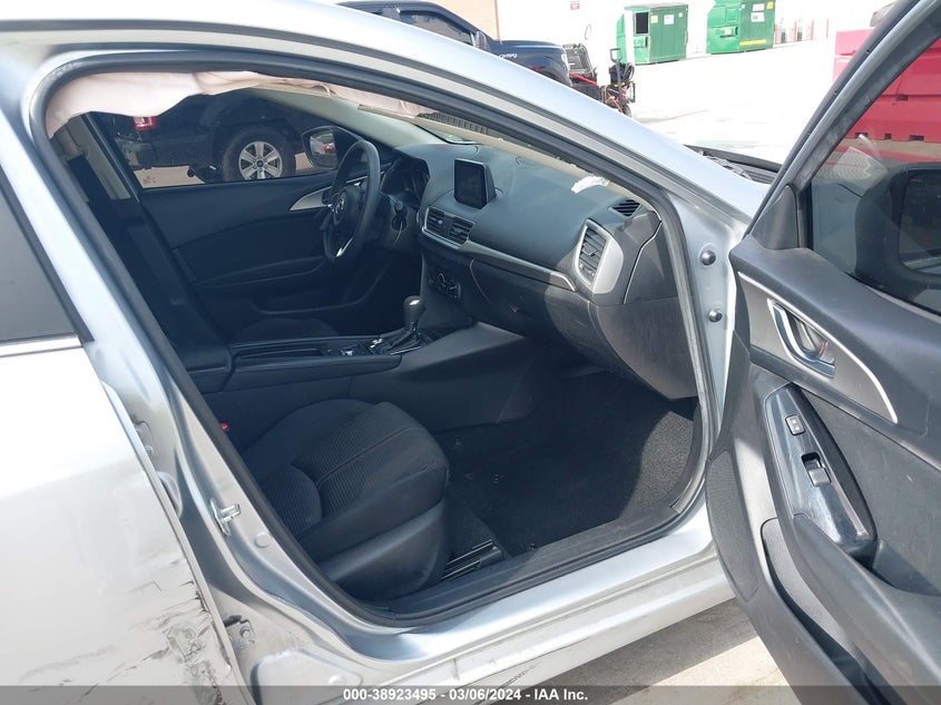2017 MAZDA MAZDA3 SPORT - 3MZBN1U76HM101475