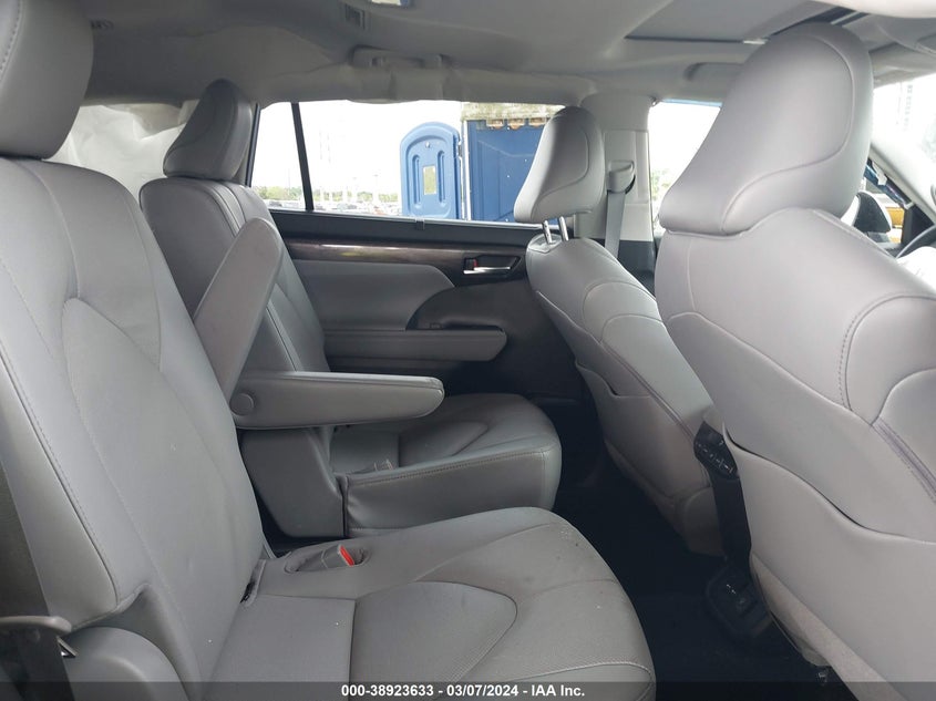2021 TOYOTA HIGHLANDER VIN: 5TDYZRAHXMS068309