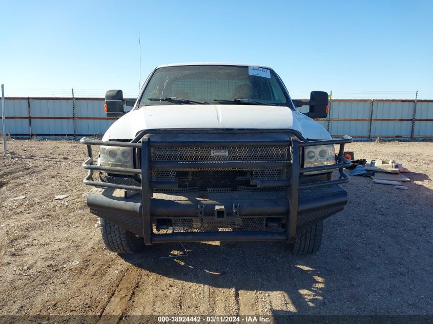 2000 Ford F-250 Lariat/Xl/Xlt VIN: 1FTNW21L1YEB74117 Lot: 38924442