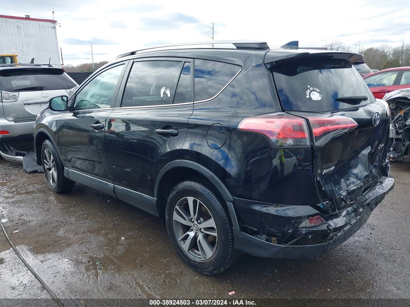 VIN 2T3WFREV4JW413537 2018 TOYOTA RAV4 XLE