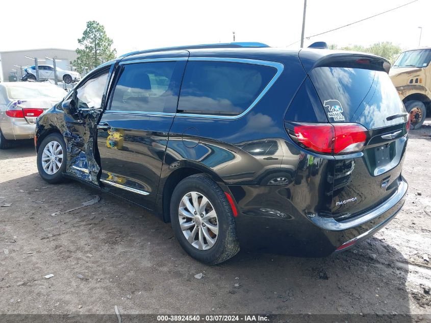 2019 Chrysler Pacifica Touring L VIN: 2C4RC1BG0KR650146 Lot: 38924540