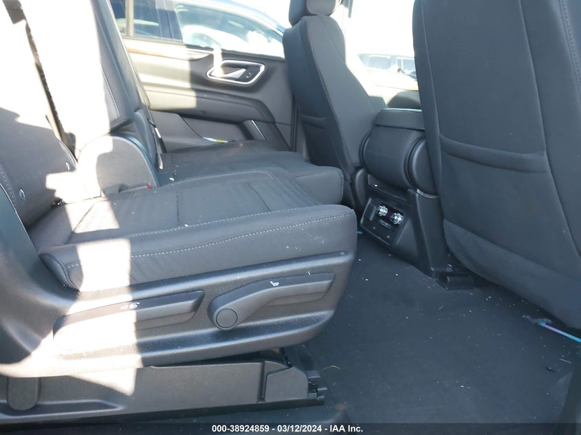 2023 GMC YUKON XL 3.0L I-6 DI, DOHC, V(VIN: 1GKS2FETXPR534769