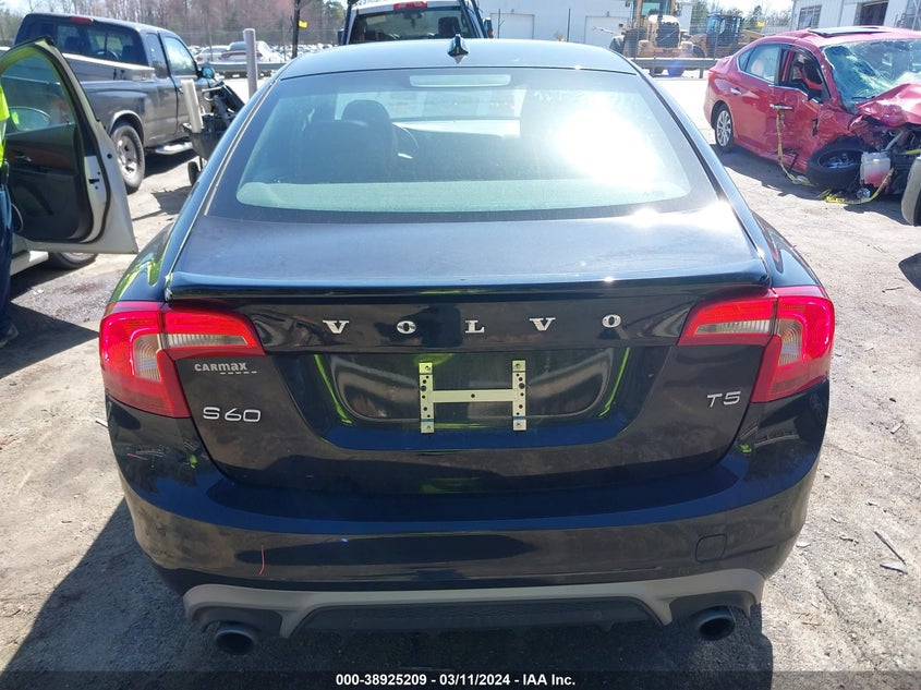 VIN YV126MFL3J2452508 2018 VOLVO S60 T5 DYNAMIC