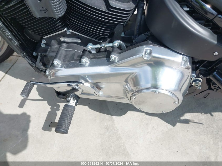 VIN 1HD1BVJ22NB052283 2022 HARLEY-DAVIDSON FXST