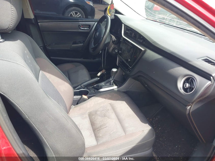 2019 TOYOTA COROLLA LE - 2T1BURHE9KC153633