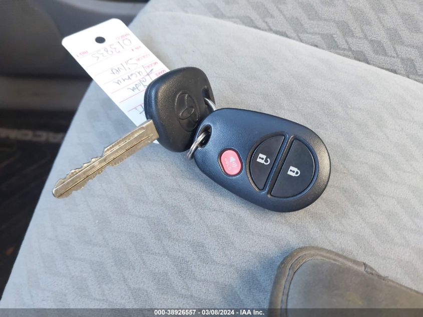 2011 Toyota Tacoma Base V6 VIN: 5TFUU4ENXBX013835 Lot: 38926557