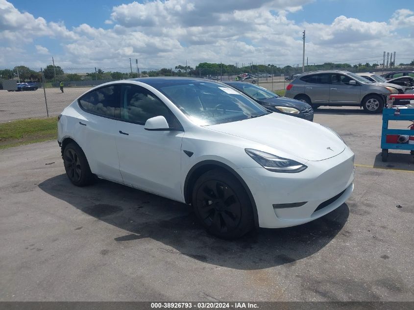 2020 TESLA MODEL Y LONG RANGE DUAL MOTOR ALL-WHEEL DRIVE - 5YJYGDEE5LF039781