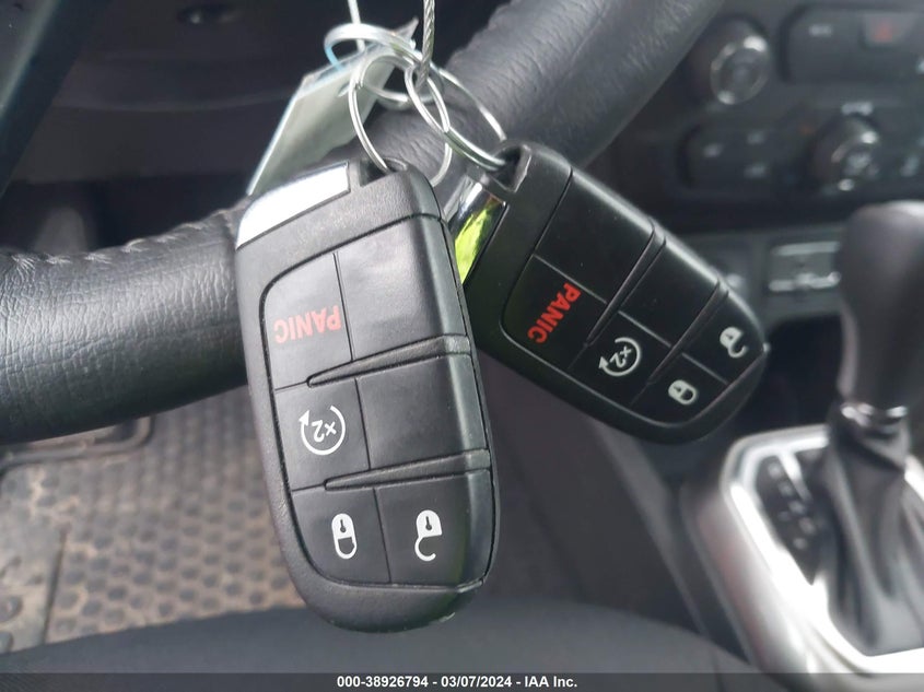 VIN ZACNJDB19NPN83120 2022 JEEP RENEGADE LATITUDE 4X4