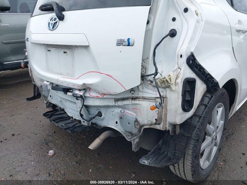 2013 TOYOTA PRIUS C FOUR - JTDKDTB35D1035333