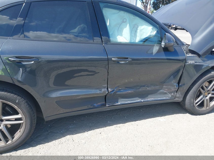 VIN WP1AA2A54KLB00299 2019 PORSCHE MACAN