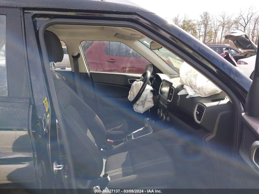 2022 Hyundai Venue Sel VIN: KMHRC8A32NU140875 Lot: 38927137