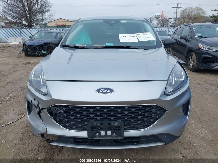 2022 Ford Escape Se VIN: 1FMCU0G6XNUB81342 Lot: 38927286