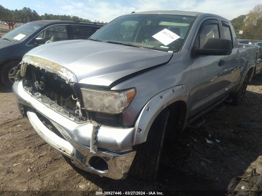 2013 Toyota Tundra Grade 4.6L V8 VIN: 5TFUM5F13DX041058 Lot: 38927446