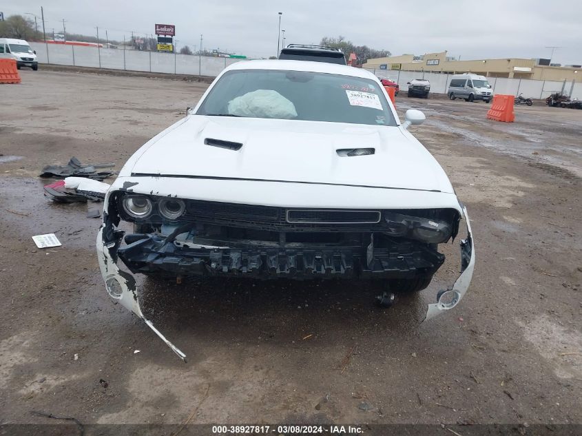 VIN 2C3CDZAG9JH242501 2018 DODGE CHALLENGER SXT
