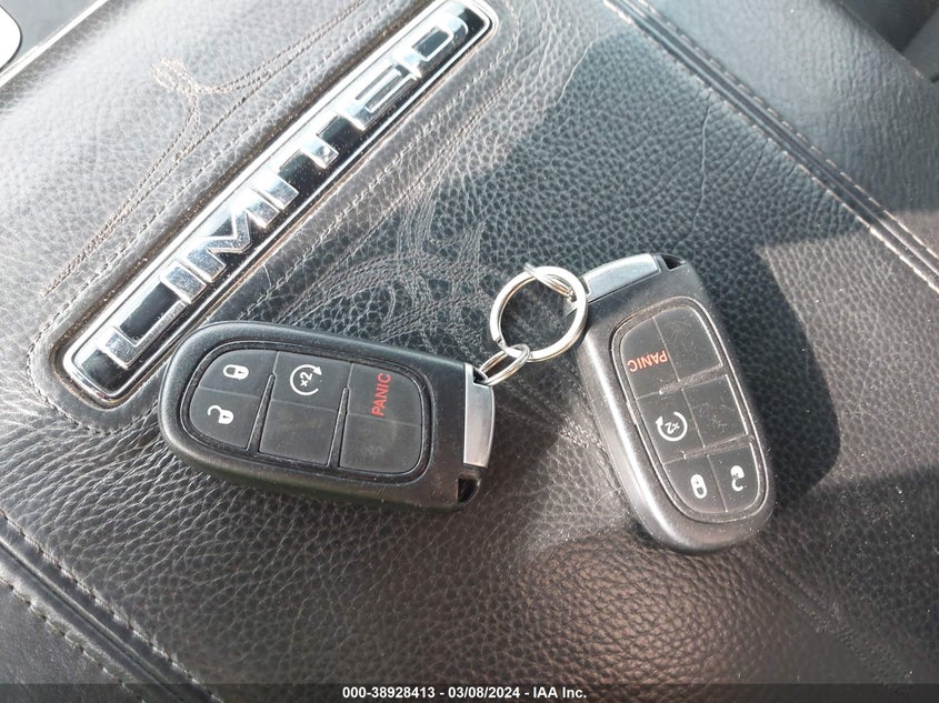 2017 RAM 2500 LIMITED MEGA CAB 4X4 6'4 BOX - 3C6UR5PL0HG516717